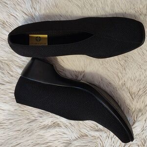 NWT Charleston Shoe Co Cape Slip-On Artisan Shoes Black Elastic Upper Mexico 10